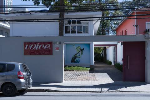 Registro fotográfico da estrutura da Escola Voice, no Brooklin.'