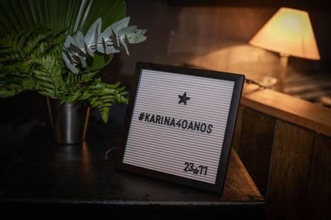 aniversario de 40 anos Karina no Whiplash Bar nos Jardim com Música ao Vivo'