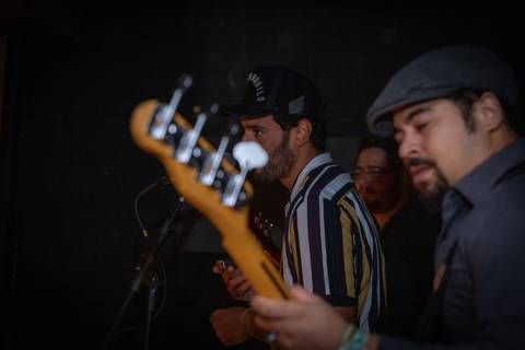 aniversario de 40 anos Karina no Whiplash Bar nos Jardim com Música ao Vivo'