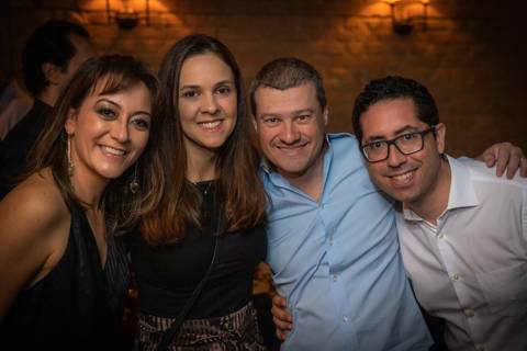 aniversario de 40 anos Karina no Whiplash Bar nos Jardim com Música ao Vivo'