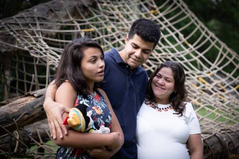 Ensaio de família para comemorar a chegada do Pedro no Parque Burle Marx SP'