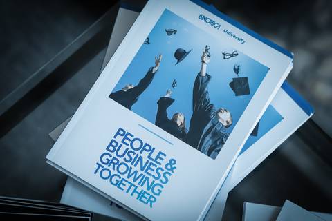 Imersão de luxo das marcas Prada, Dolce & Gabanna e Persol no Rio de Janeiro com participação da Eyewear Expert Chantal Goldfinger'