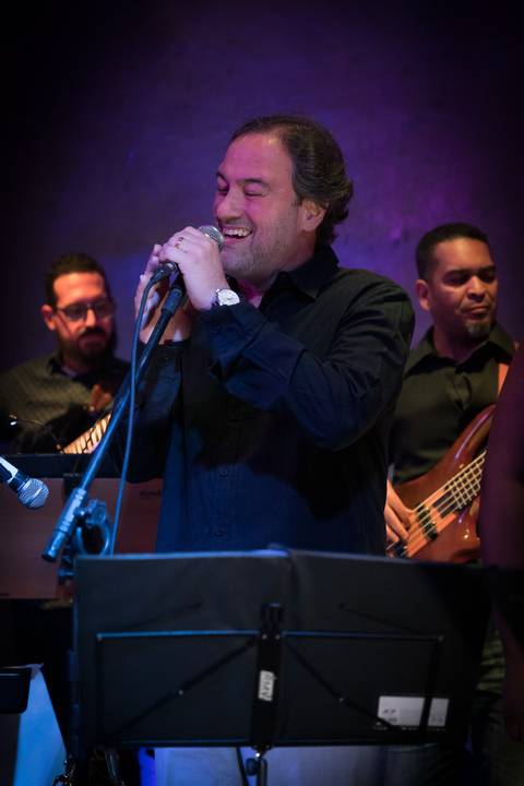 Show Flavio Arruda Canta Stevie Wonder e George Benson no Raiz Bar SP'