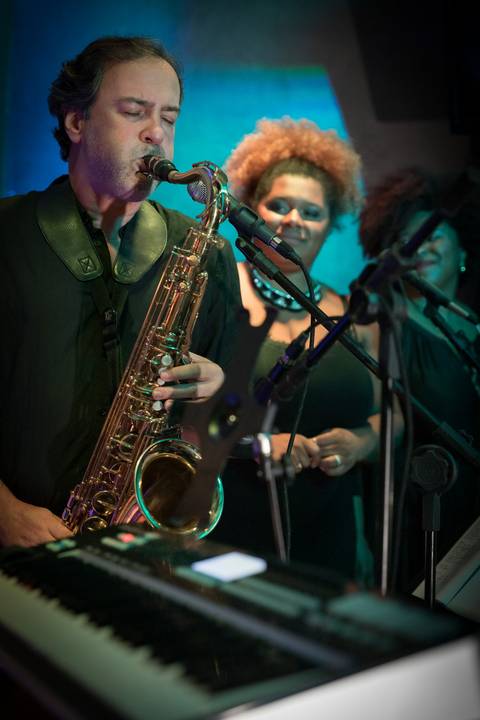 Show Flavio Arruda Canta Stevie Wonder e George Benson no Raiz Bar SP'