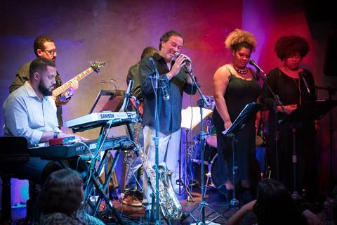 Show Flavio Arruda Canta Stevie Wonder e George Benson no Raiz Bar SP'