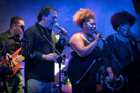 Show Flavio Arruda Canta Stevie Wonder e George Benson no Raiz Bar SP'