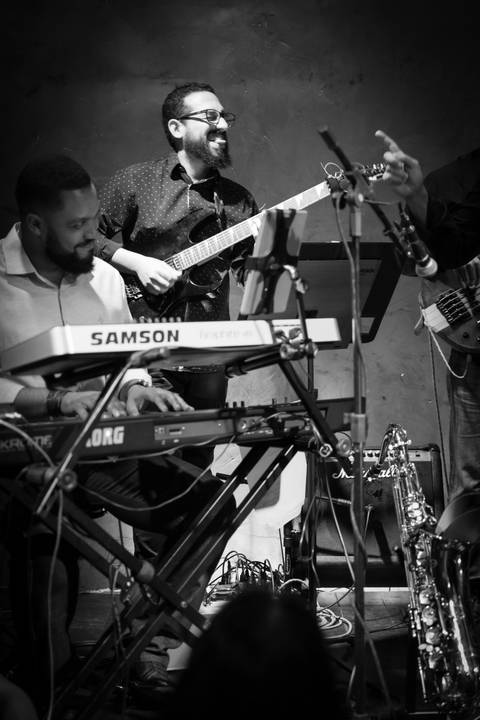 Show Flavio Arruda Canta Stevie Wonder e George Benson no Raiz Bar SP'