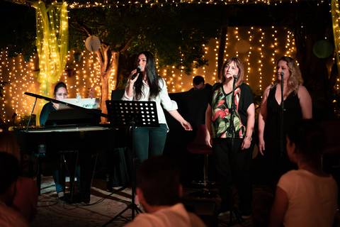 momentos do sarau voice na escola Voice no Brooklin SP apresentações artísticas com registro em foto e vídeo profissional
'