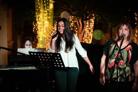 momentos do sarau voice na escola Voice no Brooklin SP apresentações artísticas com registro em foto e vídeo profissional
'