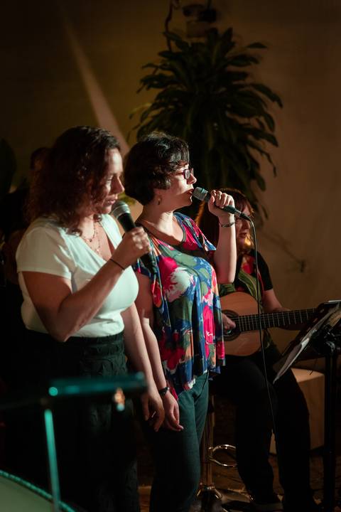 momentos do sarau voice na escola Voice no Brooklin SP apresentações artísticas com registro em foto e vídeo profissional
'