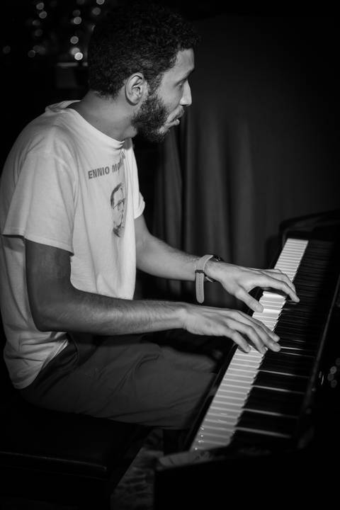 momentos do sarau voice na escola Voice no Brooklin SP apresentações artísticas com registro em foto e vídeo profissional
'