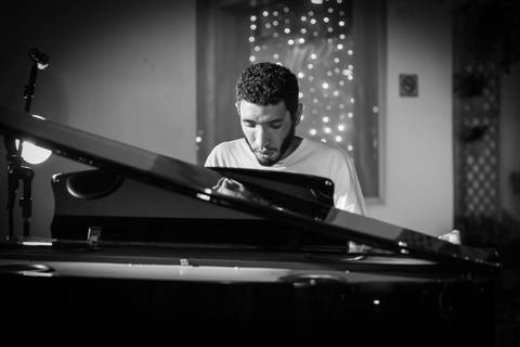 momentos do sarau voice na escola Voice no Brooklin SP apresentações artísticas com registro em foto e vídeo profissional
'