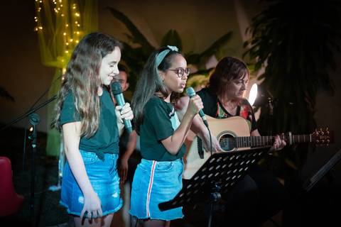 momentos do sarau voice na escola Voice no Brooklin SP apresentações artísticas com registro em foto e vídeo profissional
'