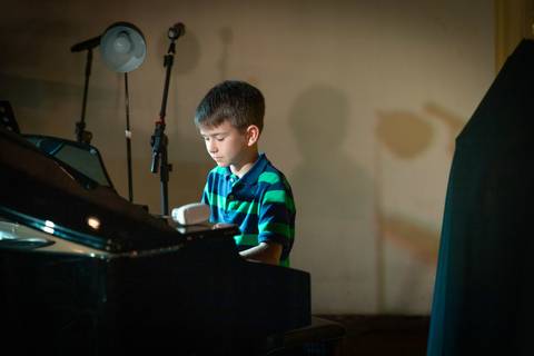 momentos do sarau voice na escola Voice no Brooklin SP apresentações artísticas com registro em foto e vídeo profissional
'