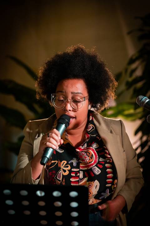 momentos do sarau voice na escola Voice no Brooklin SP apresentações artísticas com registro em foto e vídeo profissional
'