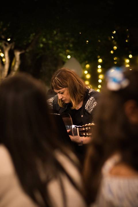 momentos do sarau voice na escola Voice no Brooklin SP apresentações artísticas com registro em foto e vídeo profissional
'