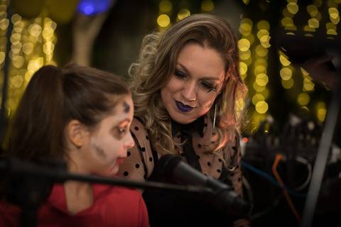 momentos do sarau voice na escola Voice no Brooklin SP apresentações artísticas com registro em foto e vídeo profissional
'