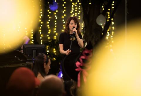 momentos do sarau voice na escola Voice no Brooklin SP apresentações artísticas com registro em foto e vídeo profissional
'