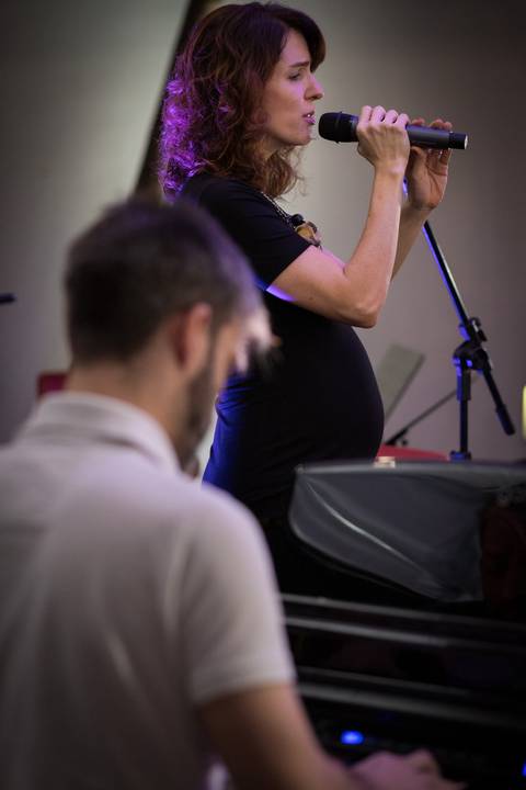 momentos do sarau voice na escola Voice no Brooklin SP apresentações artísticas com registro em foto e vídeo profissional
'