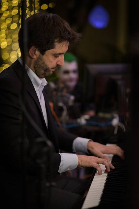 momentos do sarau voice na escola Voice no Brooklin SP apresentações artísticas com registro em foto e vídeo profissional
'