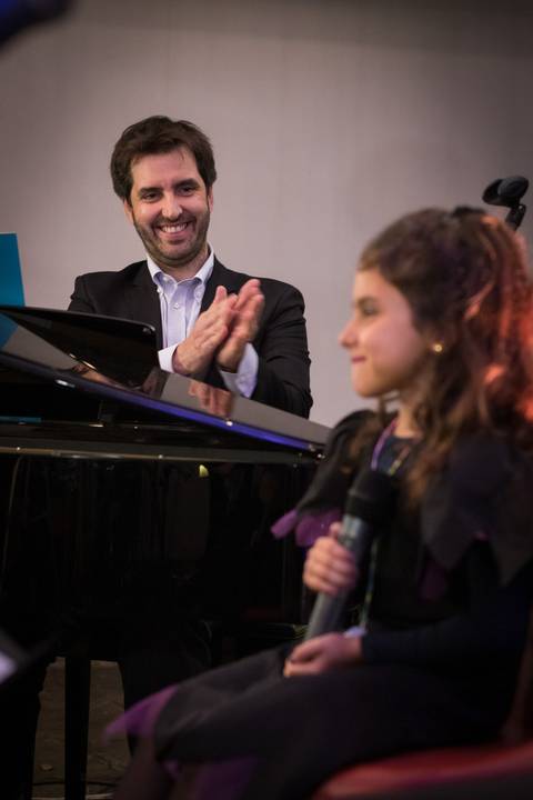 momentos do sarau voice na escola Voice no Brooklin SP apresentações artísticas com registro em foto e vídeo profissional
'