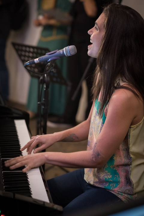 momentos do sarau voice na escola Voice no Brooklin SP apresentações artísticas com registro em foto e vídeo profissional
'