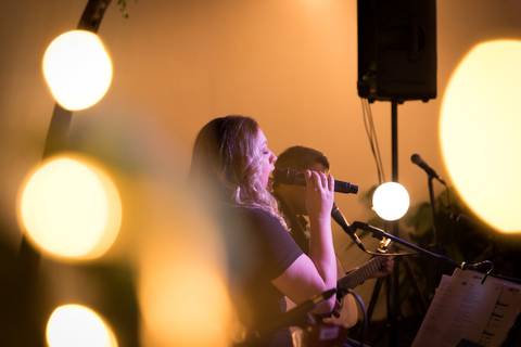 momentos do sarau voice na escola Voice no Brooklin SP apresentações artísticas com registro em foto e vídeo profissional
'