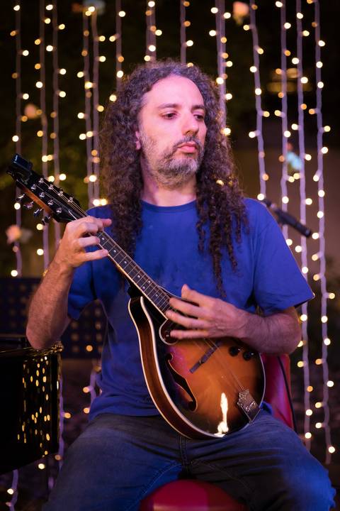 momentos do sarau voice na escola Voice no Brooklin SP apresentações artísticas com registro em foto e vídeo profissional
'