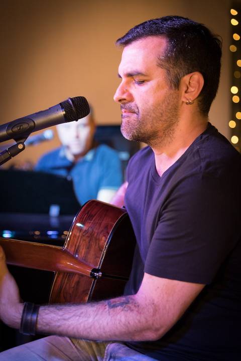 momentos do sarau voice na escola Voice no Brooklin SP apresentações artísticas com registro em foto e vídeo profissional
'