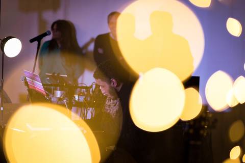 momentos do sarau voice na escola Voice no Brooklin SP apresentações artísticas com registro em foto e vídeo profissional
'