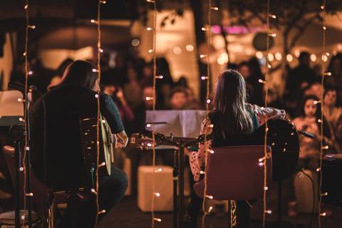 momentos do sarau voice na escola Voice no Brooklin SP apresentações artísticas com registro em foto e vídeo profissional
'