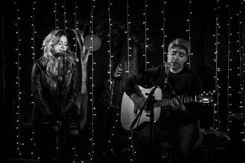 momentos do sarau voice na escola Voice no Brooklin SP apresentações artísticas com registro em foto e vídeo profissional
'