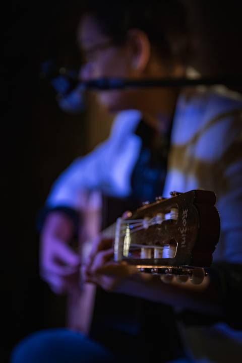 momentos do sarau voice na escola Voice no Brooklin SP apresentações artísticas com registro em foto e vídeo profissional
'
