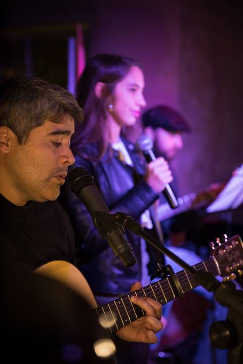 momentos do sarau voice na escola Voice no Brooklin SP apresentações artísticas com registro em foto e vídeo profissional
'