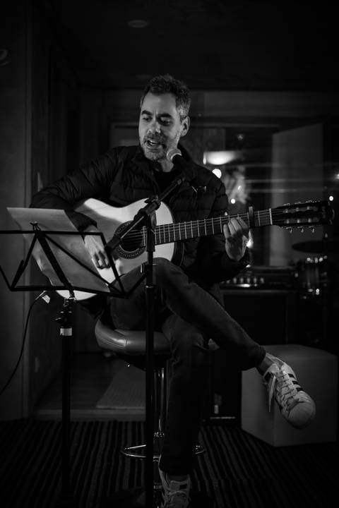 momentos do sarau voice na escola Voice no Brooklin SP apresentações artísticas com registro em foto e vídeo profissional
'