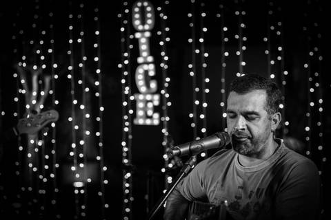 momentos do sarau voice na escola Voice no Brooklin SP apresentações artísticas com registro em foto e vídeo profissional
'