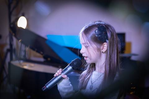 momentos do sarau voice na escola Voice no Brooklin SP apresentações artísticas com registro em foto e vídeo profissional
'