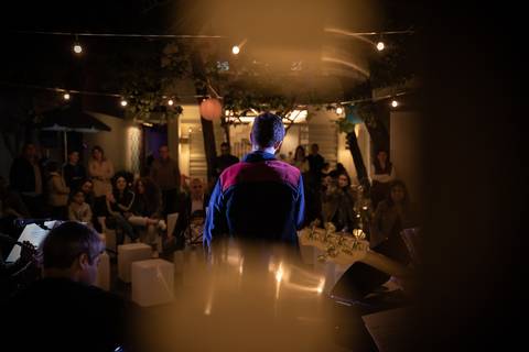 momentos do sarau voice na escola Voice no Brooklin SP apresentações artísticas com registro em foto e vídeo profissional
'