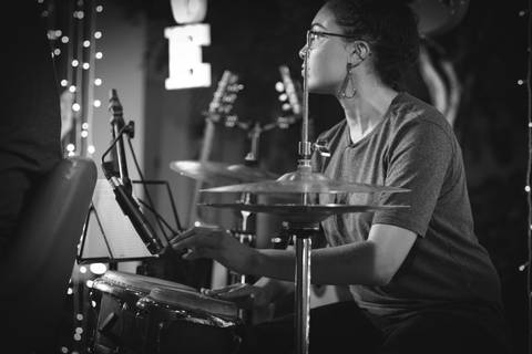 momentos do sarau voice na escola Voice no Brooklin SP apresentações artísticas com registro em foto e vídeo profissional
'