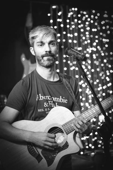 momentos do sarau voice na escola Voice no Brooklin SP apresentações artísticas com registro em foto e vídeo profissional
'