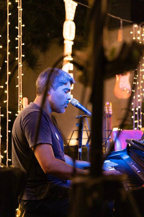 momentos do sarau voice na escola Voice no Brooklin SP apresentações artísticas com registro em foto e vídeo profissional
'