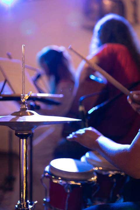 momentos do sarau voice na escola Voice no Brooklin SP apresentações artísticas com registro em foto e vídeo profissional
'