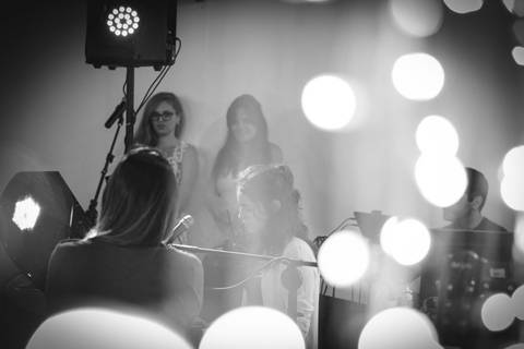 momentos do sarau voice na escola Voice no Brooklin SP apresentações artísticas com registro em foto e vídeo profissional
'