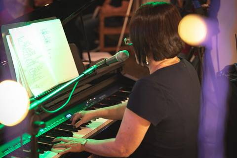 momentos do sarau voice na escola Voice no Brooklin SP apresentações artísticas com registro em foto e vídeo profissional
'