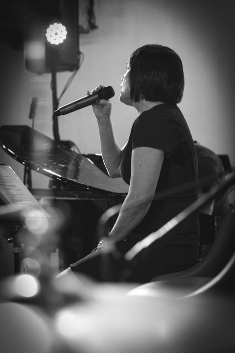 momentos do sarau voice na escola Voice no Brooklin SP apresentações artísticas com registro em foto e vídeo profissional
'