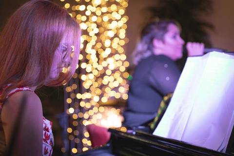 momentos do sarau voice na escola Voice no Brooklin SP apresentações artísticas com registro em foto e vídeo profissional
'