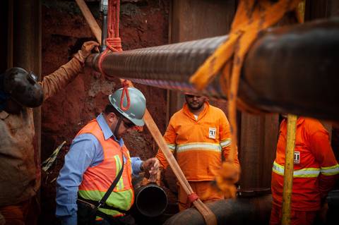 Registro das etapas de Obra de Perfuração Horizontal Direcional, HDD, para uso em material de comunicação e relatórios internos da Empresa
'