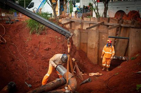 Registro das etapas de Obra de Perfuração Horizontal Direcional, HDD, para uso em material de comunicação e relatórios internos da Empresa
'