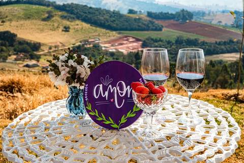 Mesa com vista da montanha'