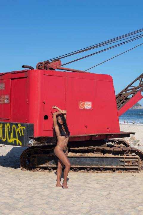 Ensaio feminino na Praia da Macumba, Recreio dos Bandeirantes - RJ.
Modelo Bianca Terra.'